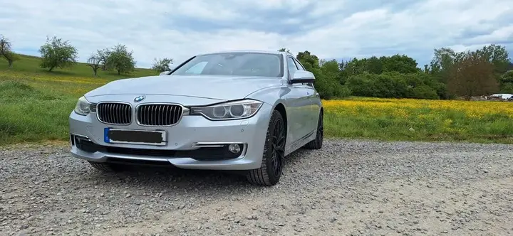 BMW F30