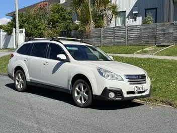 Subaru Outback 2013 photo 2