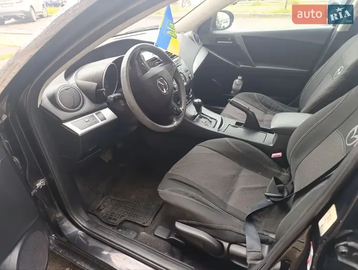 Mazda 3 2012 photo 5