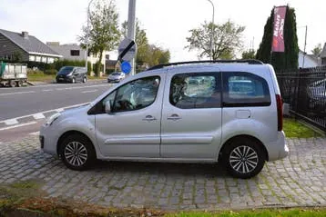 Peugeot Partner Tepee 2015 photo 2