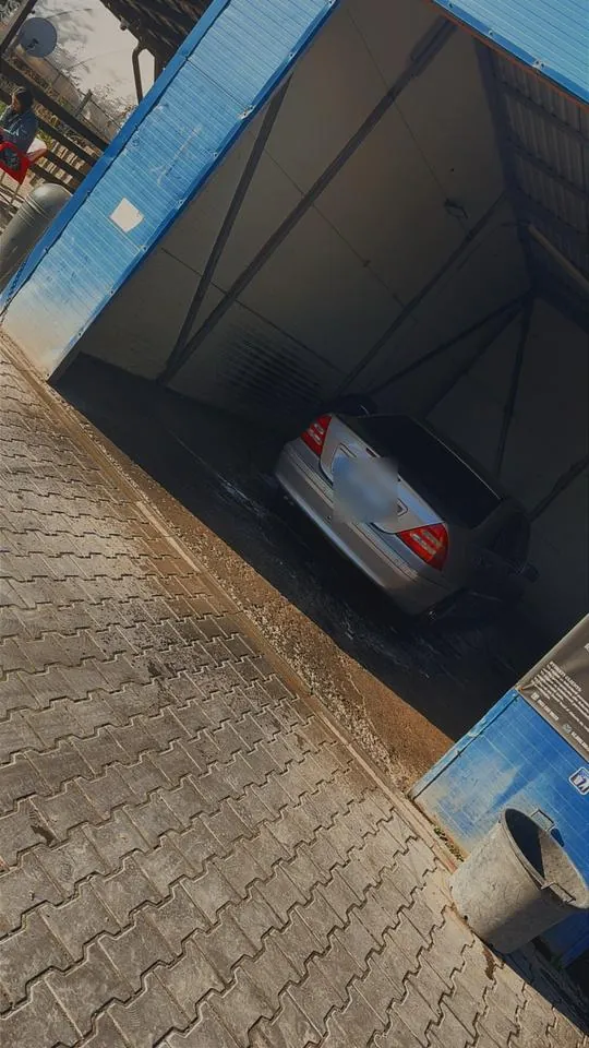 Mercedes-Benz C220