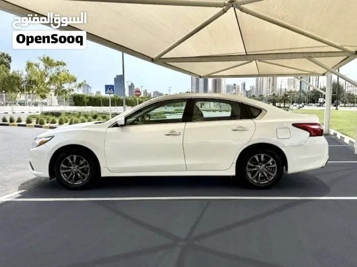 Nissan Altima 2018 photo 4