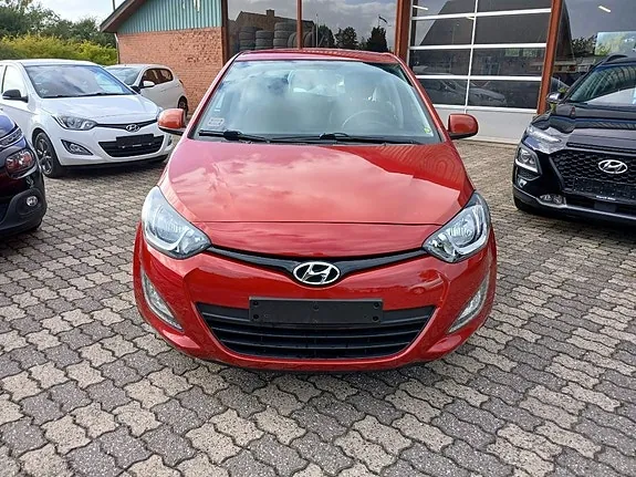 Hyundai I20 2013 photo 2