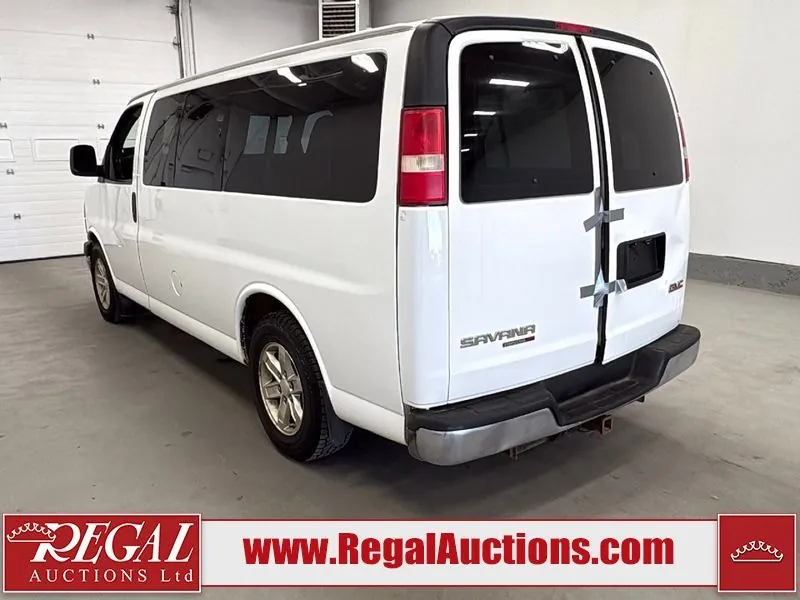 GMC Savana 2013 photo 4