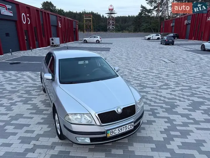 Skoda Octavia 2007 photo 2