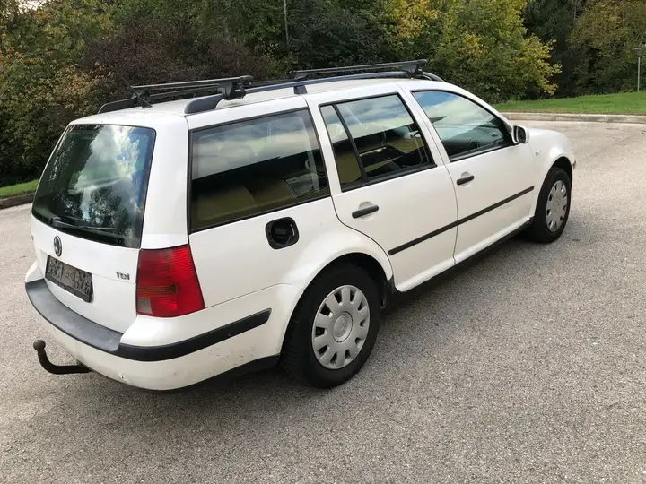 Volkswagen Golf Variant