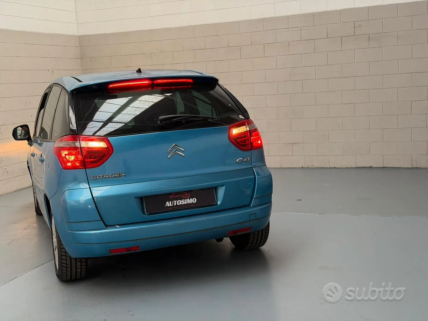 Citroen C4 Grand Picasso 2010 photo 4