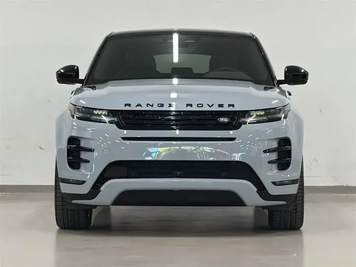 Land Rover Range Rover Evoque 2026 photo 2