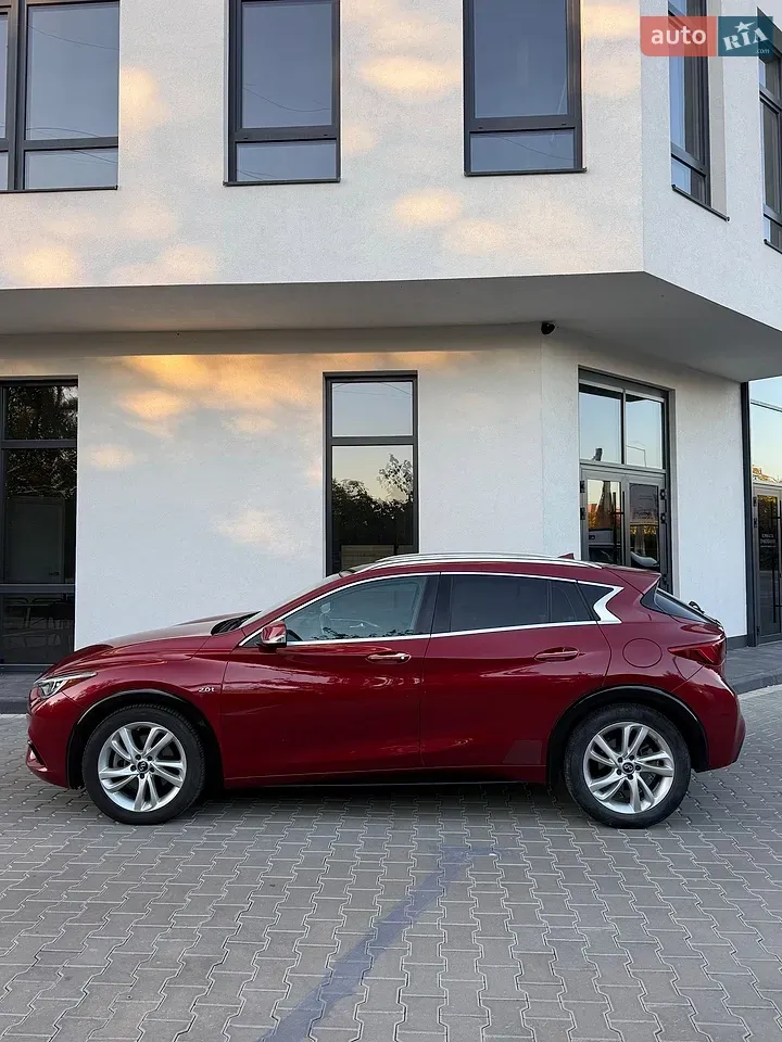 Infiniti Qx30 2016 photo 2