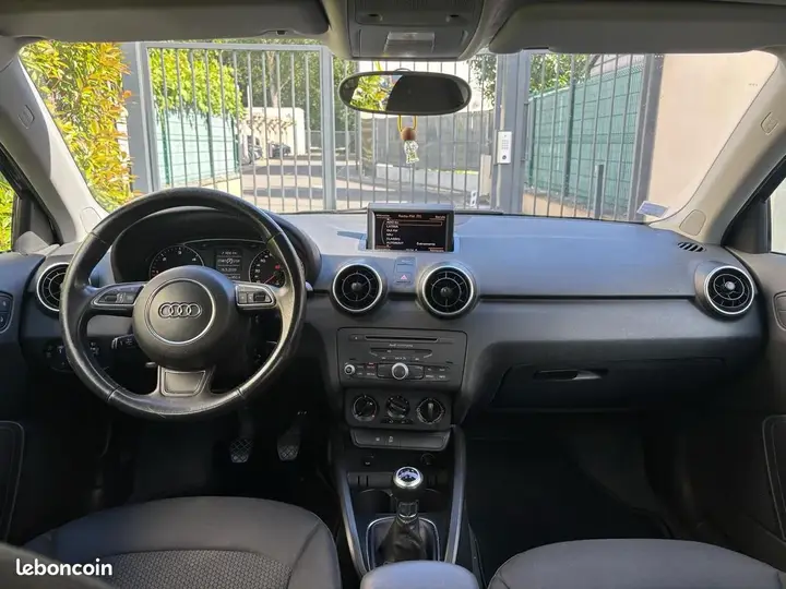 Audi A1 2012 photo 3