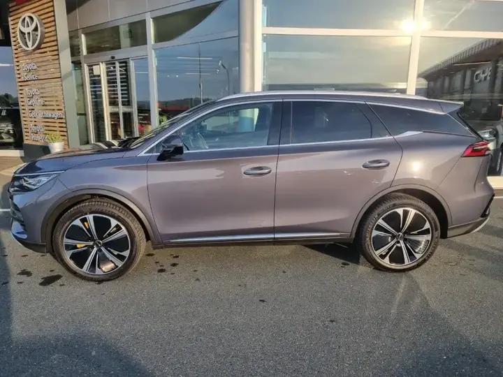 BYD Tang photo 2