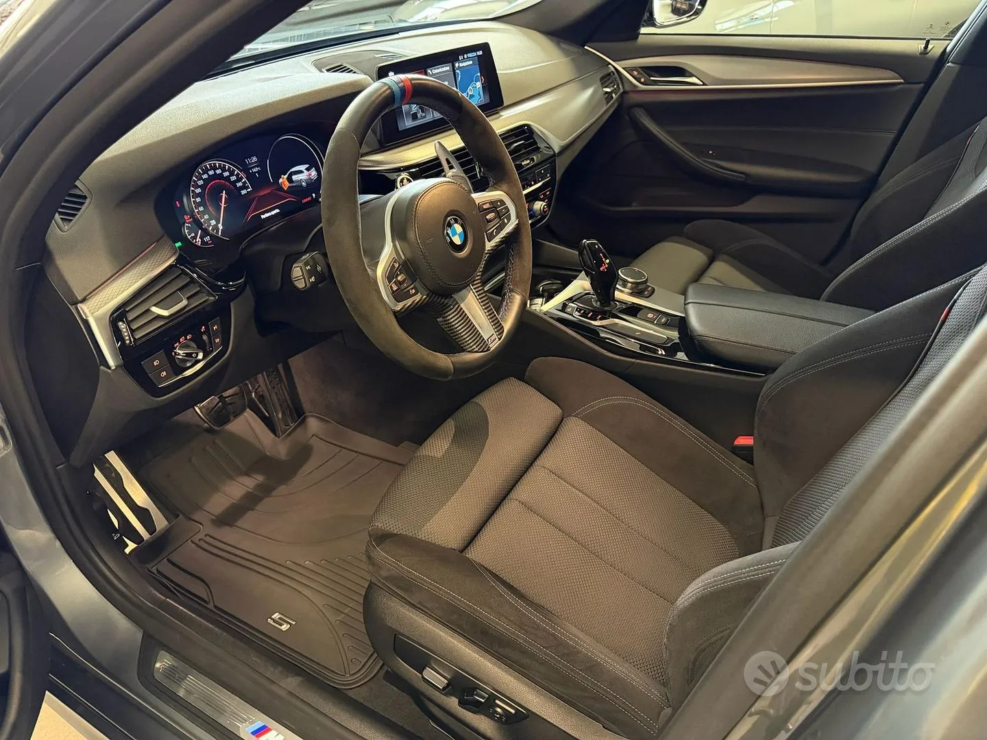 BMW 5 Series 2018 photo 4
