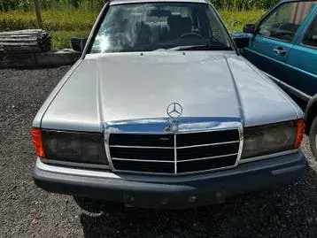Mercedes-Benz 190E 1993 photo 2