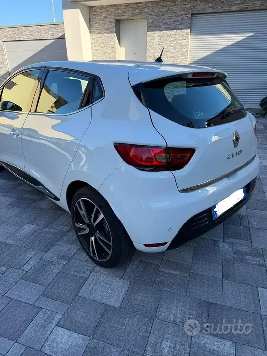 Renault Clio 2019 photo 2