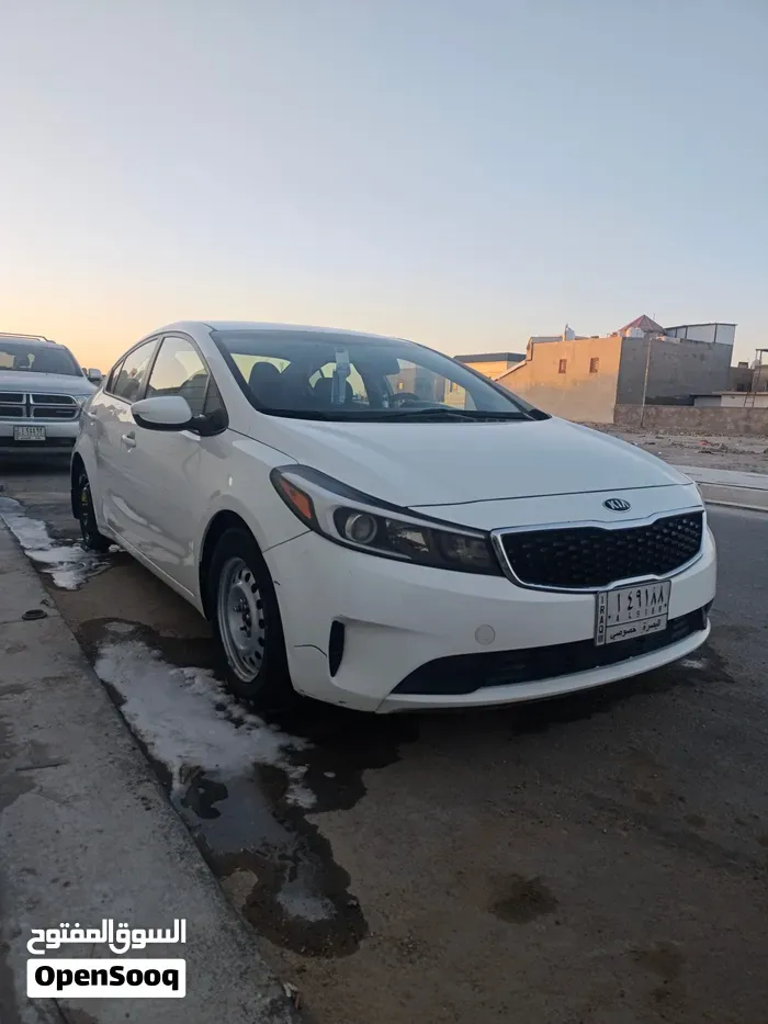 Kia Forte 2018 photo 2