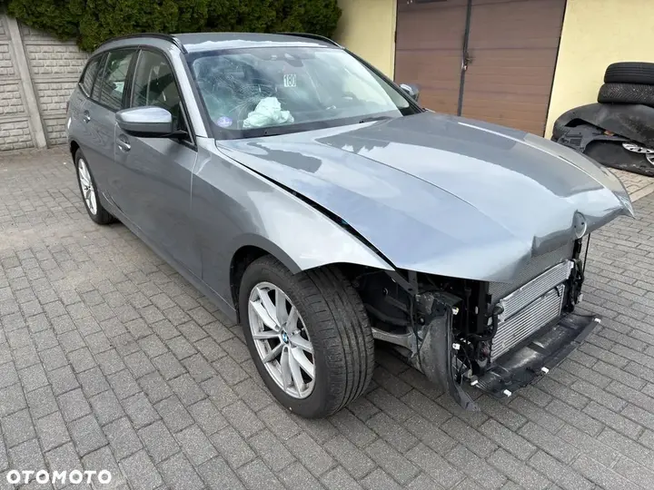 BMW 3 Series 2025 photo 5
