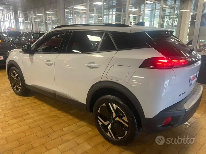 Peugeot 2008 2025 photo 4