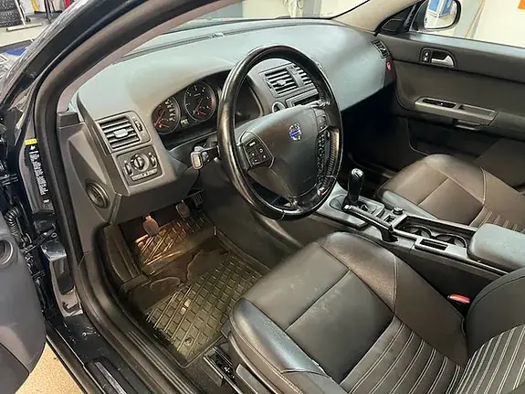 Volvo V50 2010 photo 5