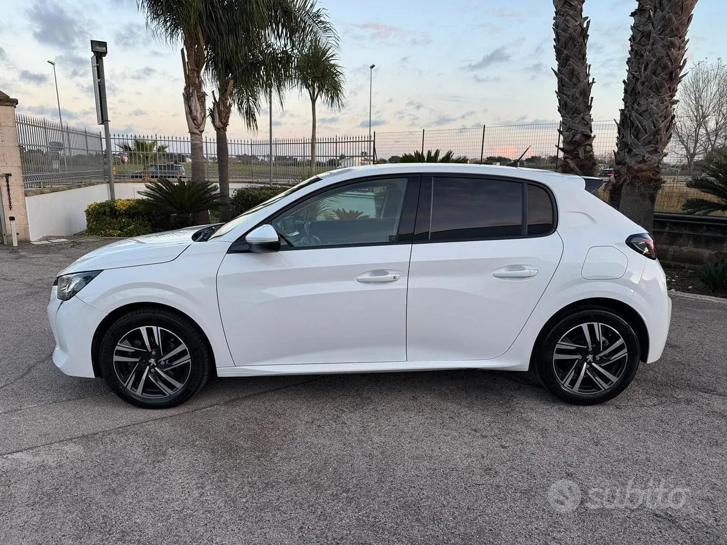 Peugeot 208 2020 photo 5