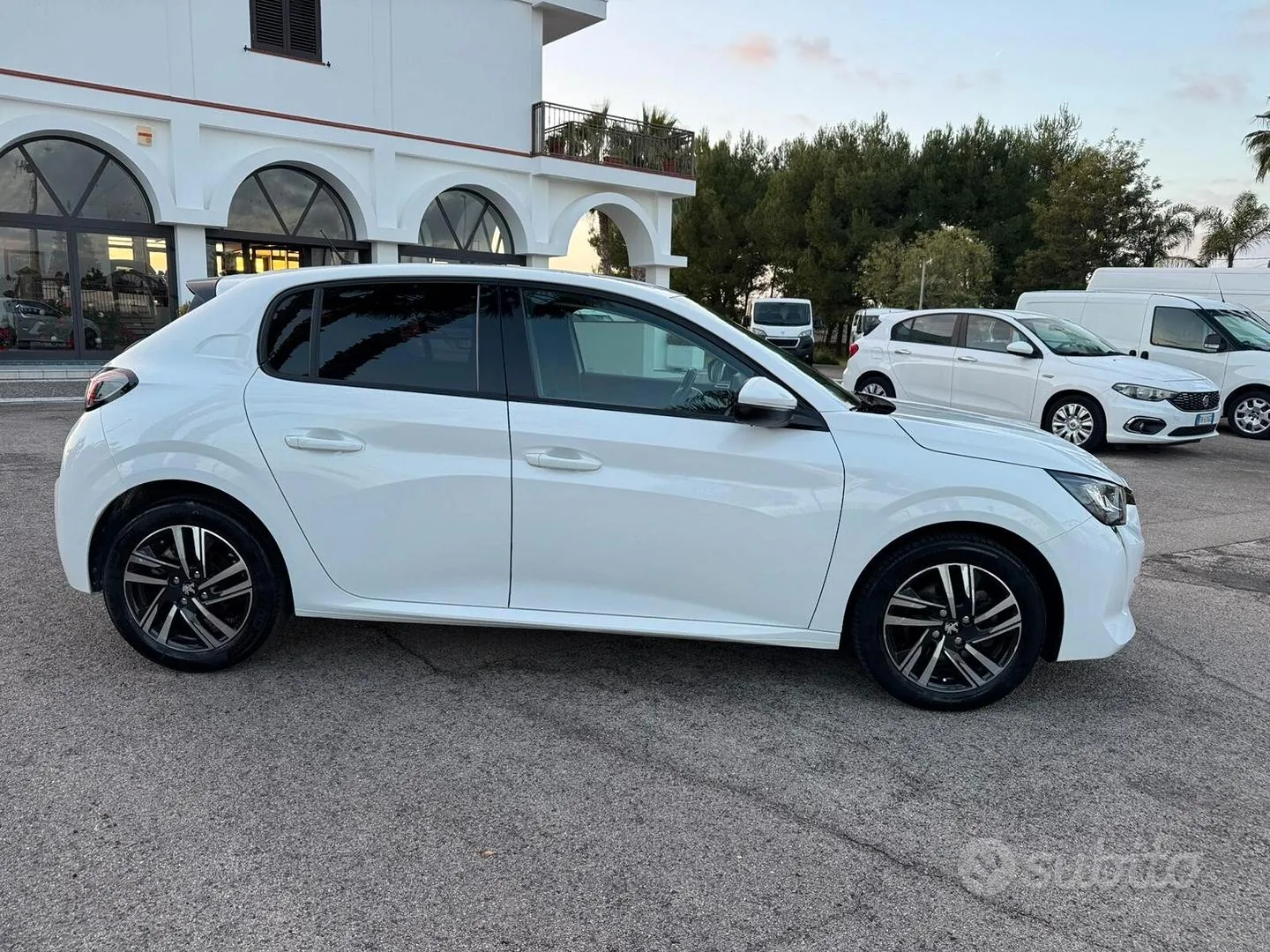 Peugeot 208 2020 photo 4