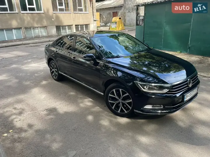 Volkswagen Passat 2019 photo 2