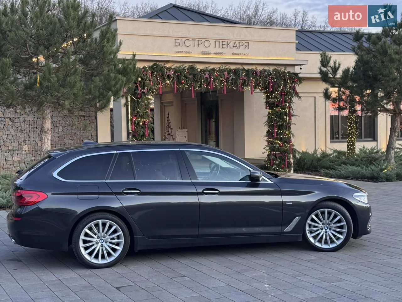 BMW 5 Series 2017 photo 4