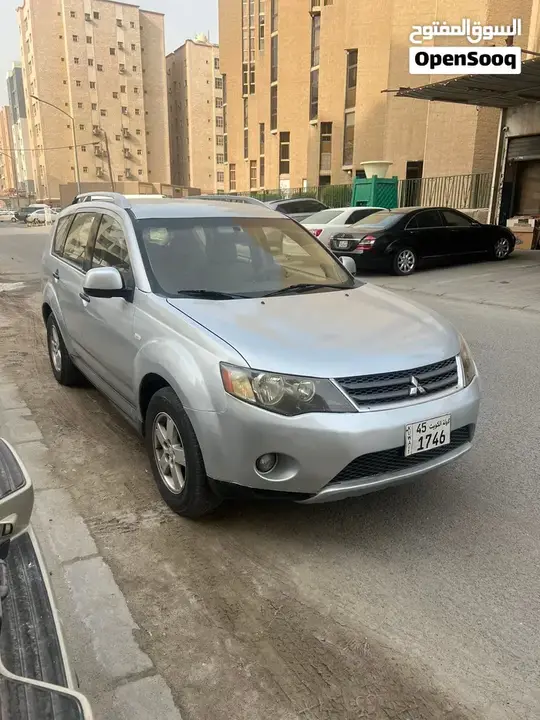 Mitsubishi Outlander 2009 photo 2