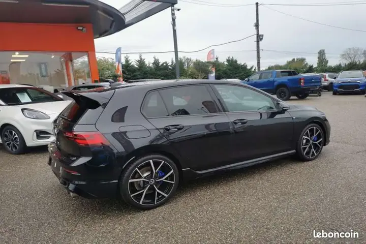 Volkswagen Golf 2022 photo 2