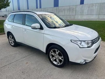 Mitsubishi Outlander 2014 photo 2