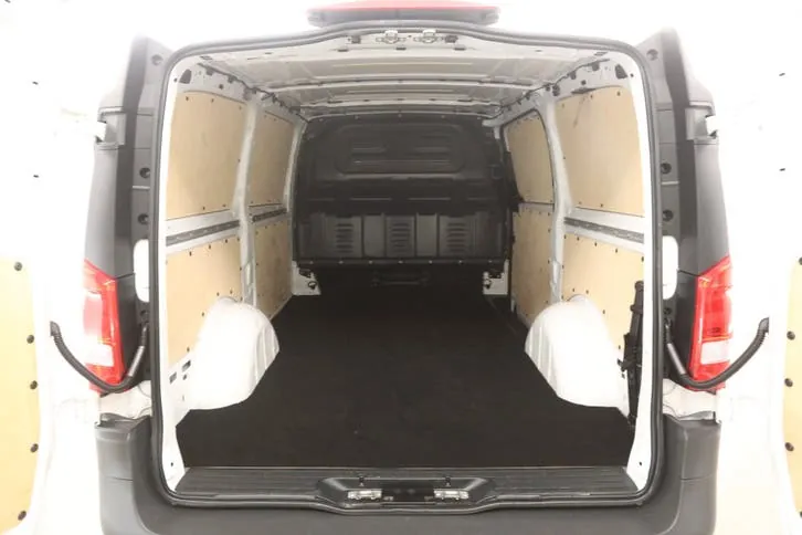 Mercedes-Benz Vito 2022 photo 3