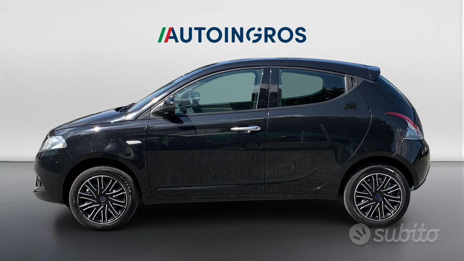 Lancia Ypsilon 2023 photo 2