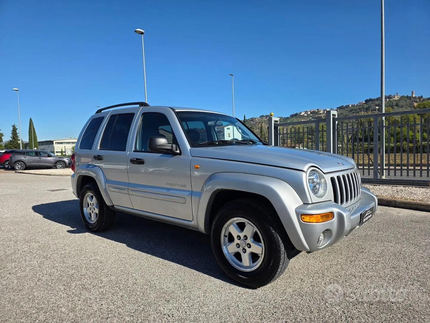 Jeep Cherokee 2004 photo 3