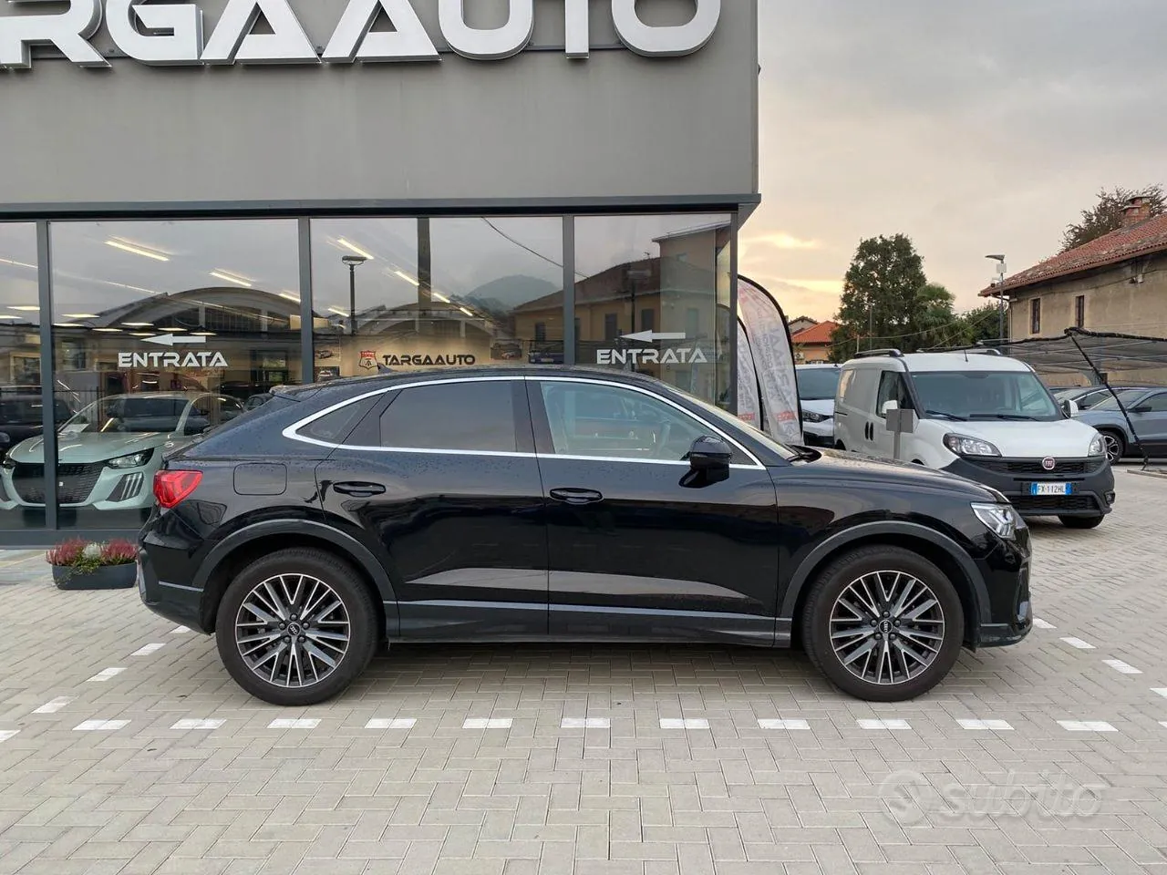 Audi Q3 2021 photo 4