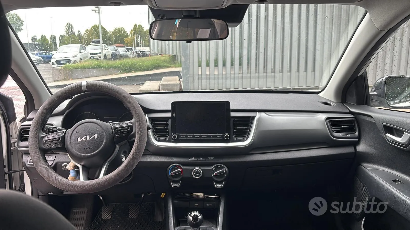 Kia Stonic 2022 photo 5
