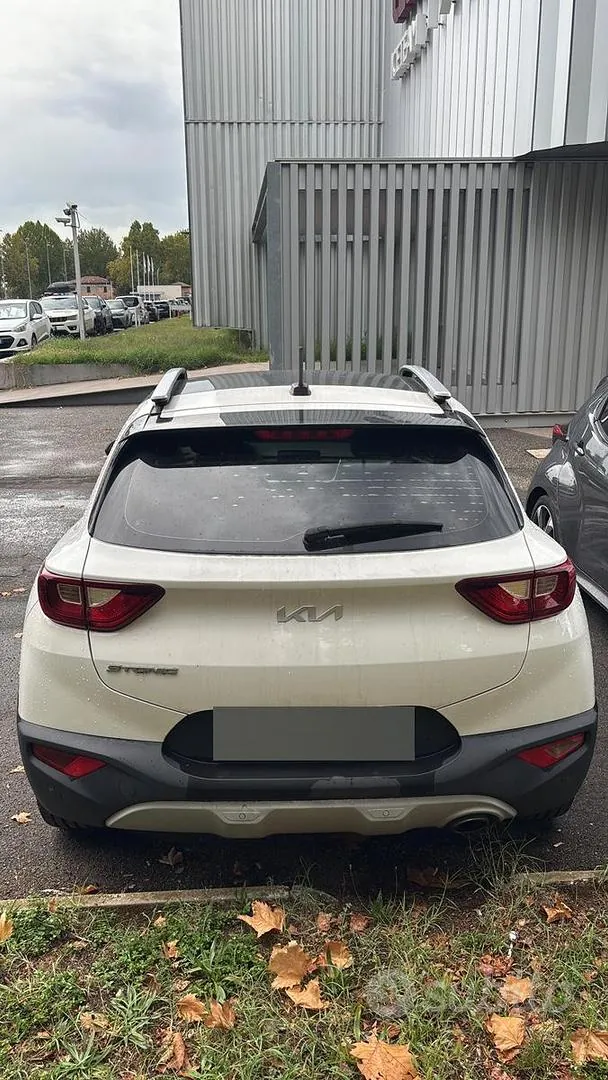 Kia Stonic 2022 photo 3