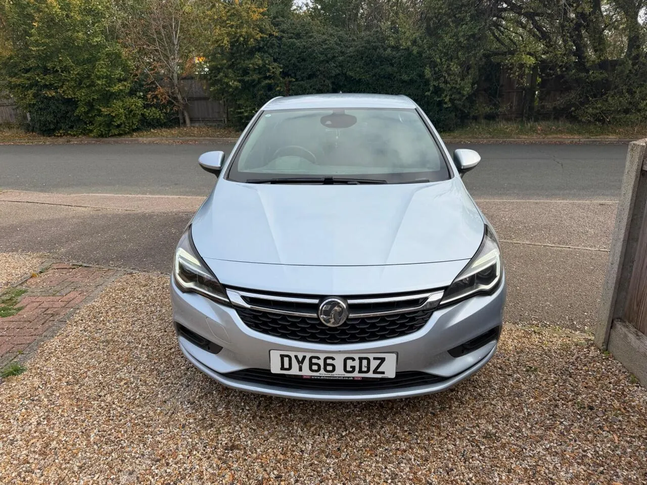 Vauxhall Astra 2016 photo 2