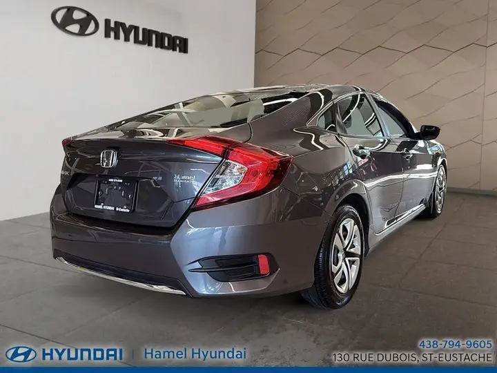 Honda Civic 2020 photo 3