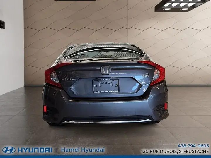 Honda Civic 2020 photo 4