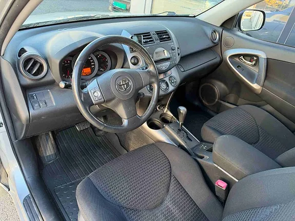Toyota Rav4 2008 photo 5