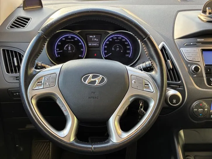 Hyundai Ix35 2011 photo 2