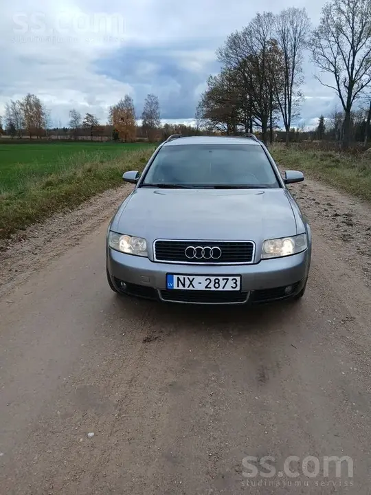 Audi A4 2003 photo 4