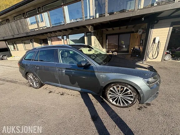 Skoda Superb 2018 photo 3