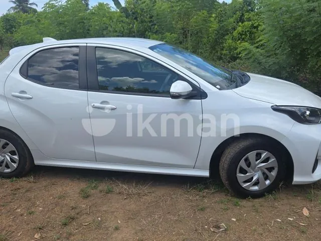 Toyota Yaris 2023 photo 4
