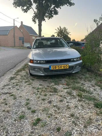 Mitsubishi Galant