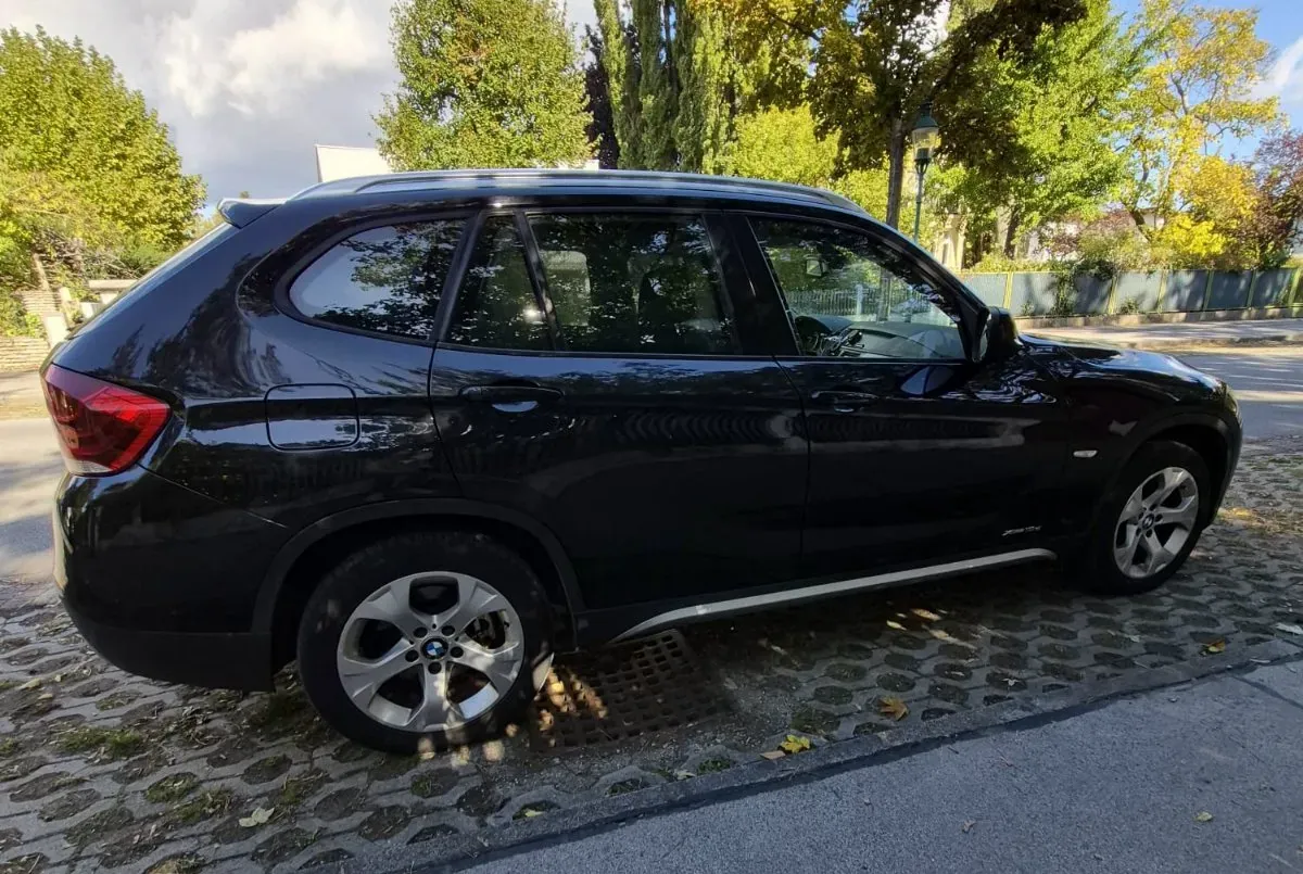 BMW X1 2011 photo 3