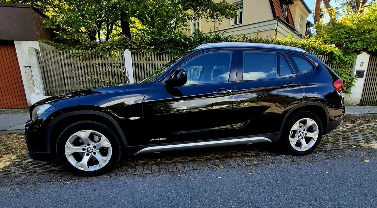 BMW X1 2011 photo 2