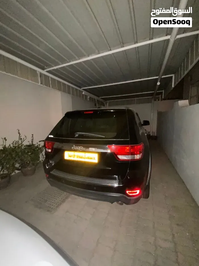 Jeep Grand Cherokee 2012 photo 2