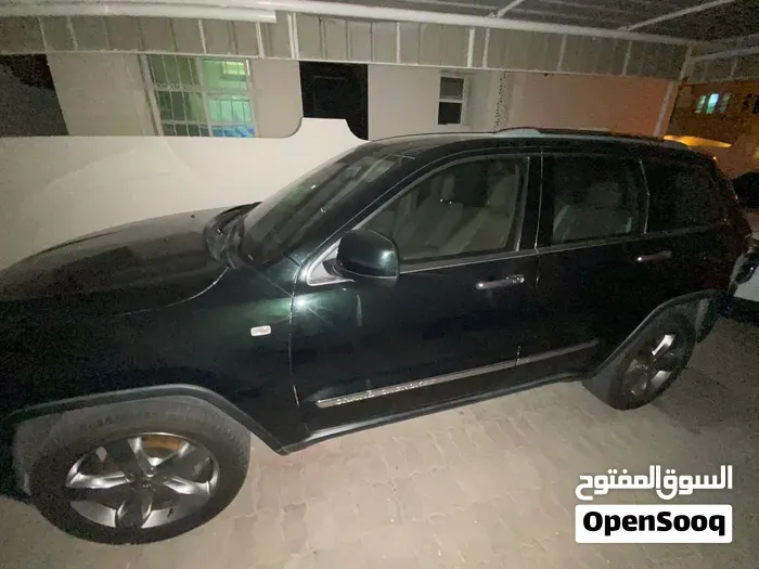 Jeep Grand Cherokee 2012 photo 3
