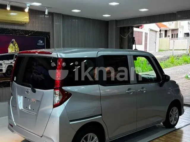 Toyota Roomy 2023 photo 2