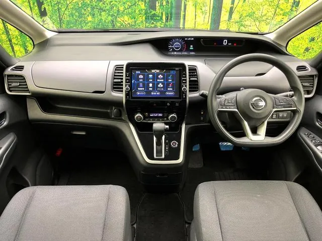 Nissan Sentra 2018 photo 2